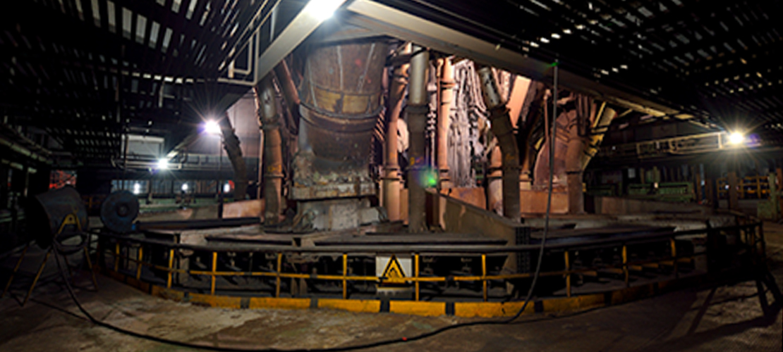 在矿热炉中生铁是怎样冶炼的？