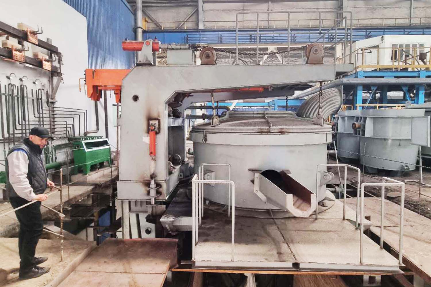 俄罗斯6吨电弧炉