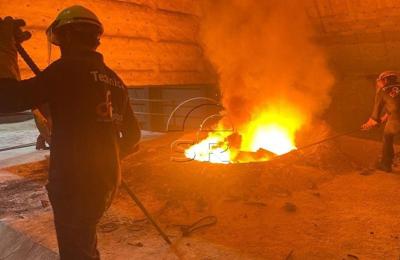 3吨中频无芯感应炉介绍