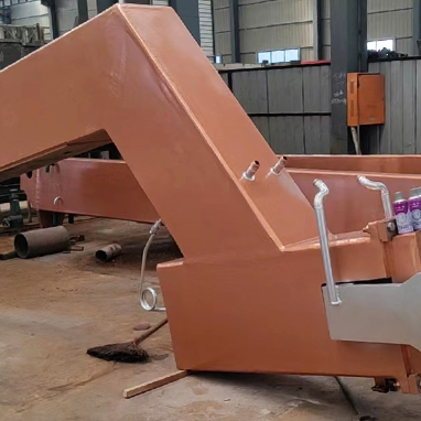 提升熔炼效率的导电横臂