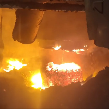 矿热炉电极硬断的原因分析及应对措施