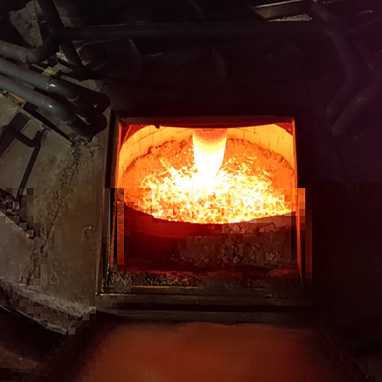 直流电弧炉与传统的交流电弧炉相比有那些优势？