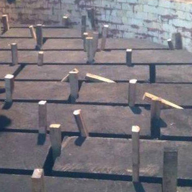 硅铁炉冶炼用的耐火材料